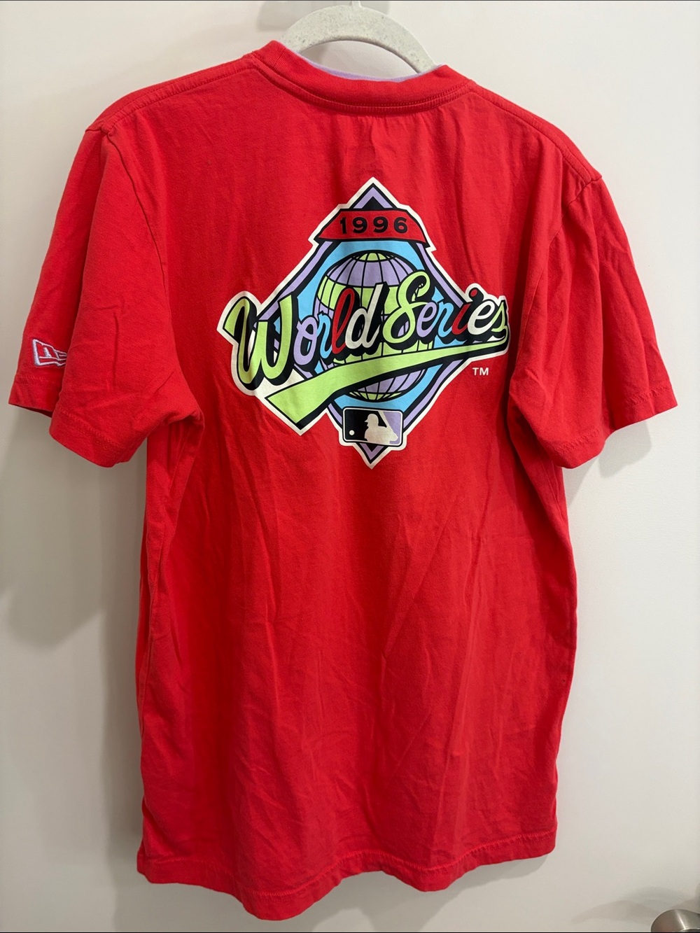 New Era New York Yankees World Series Graphic Tee Red Men’s Medium - Picture 12 of 16